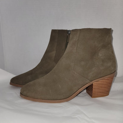 Susina Dana Lea Size 9 Boots Booties Taupe Suede Leather Block Heel Side Zip