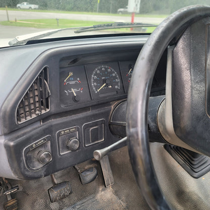 Work truck 1991 Ford F150 ONE OWNER manual transmission White truck Pickup