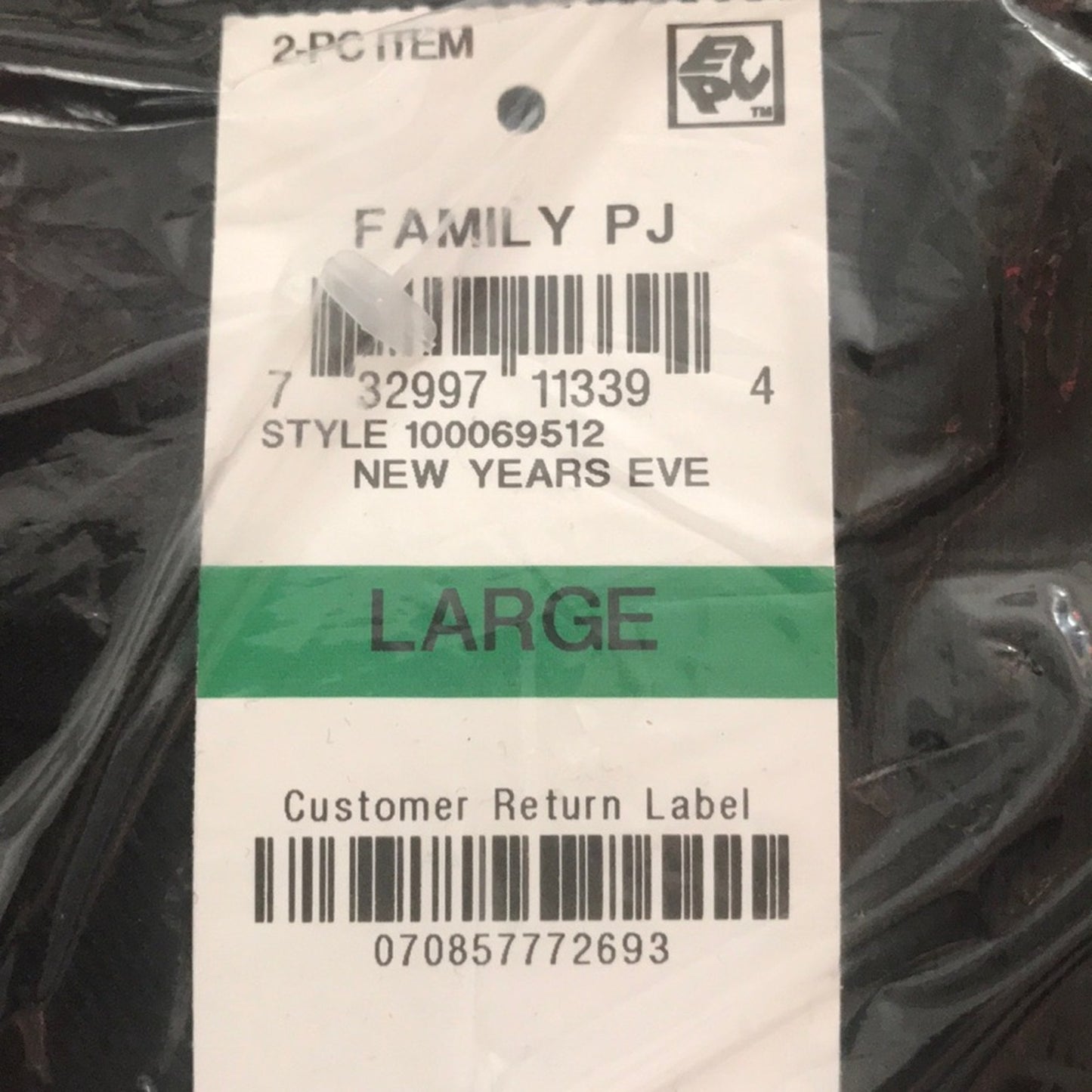 Macy’s NEW Family PJ New Years Eve Men’s Size LARGE Top and bottoms long sleeve