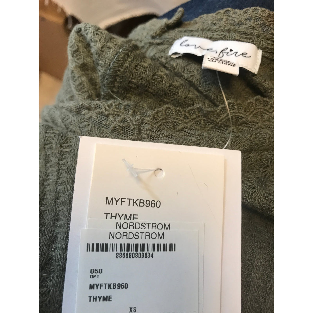LOVE, FIRE Juniors' Lace-trim Thermal Top In Thyme XS