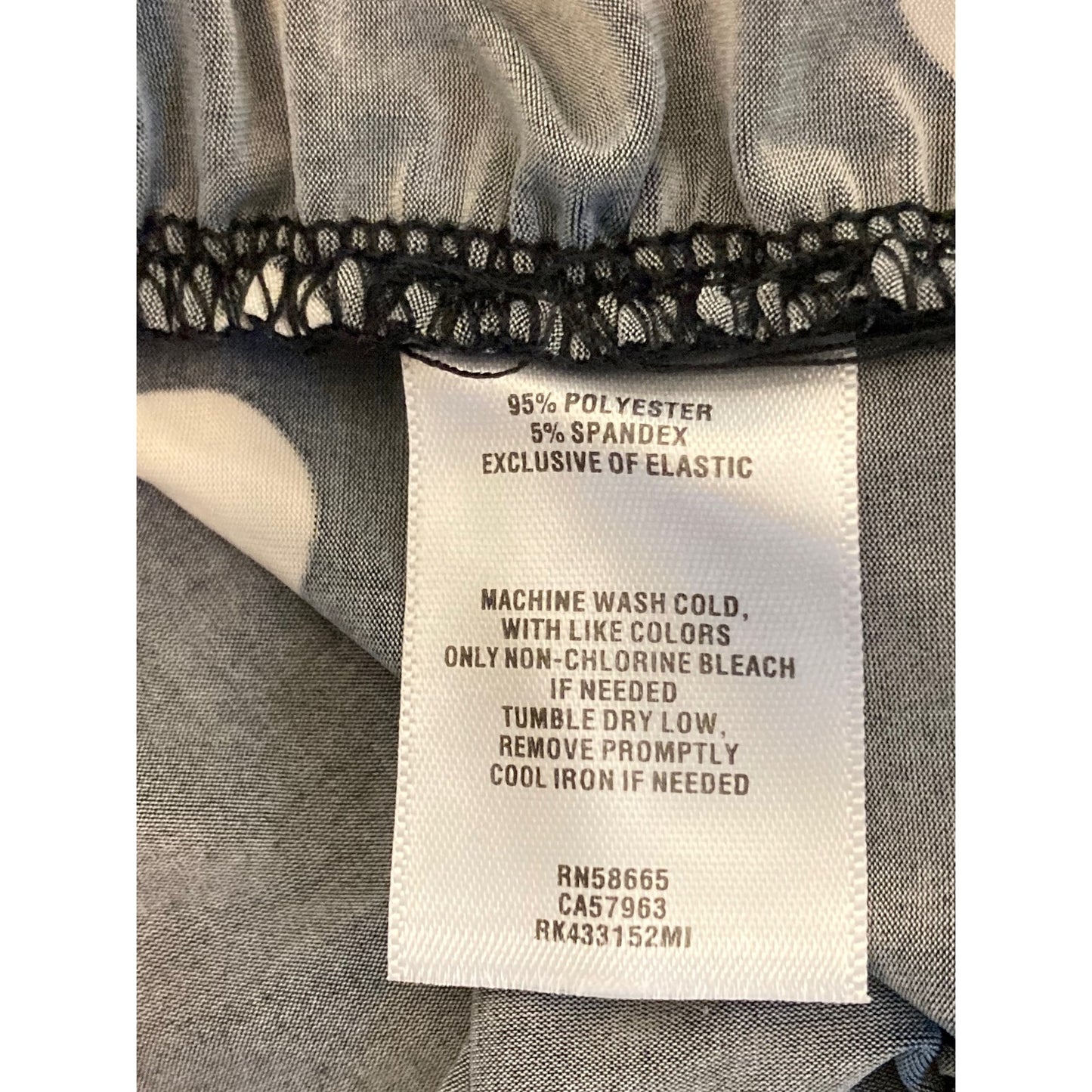 Abound Ruched Scallop Hem Dotted Mini Skirt Sz XL/Extra Large in Black/White NWT