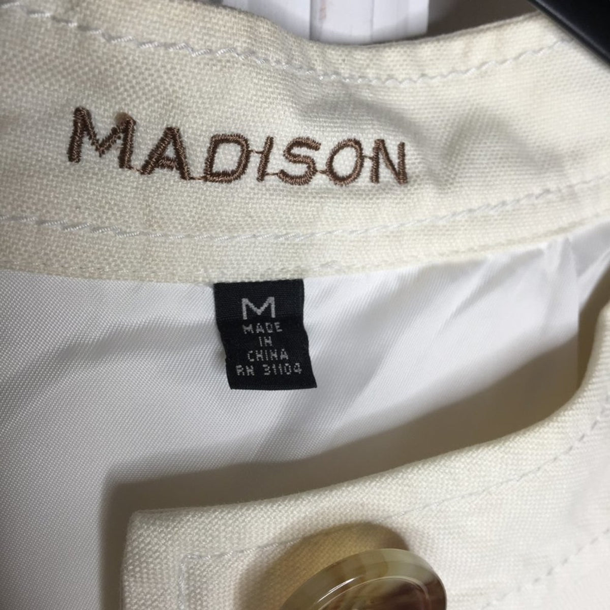 Madison 2 Button Blazer Jacket Lined 3/4 Sleeve 2 Pocket White Vintage Medium