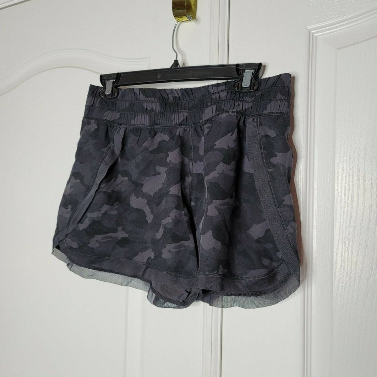 NWT 90 Degree By Reflex Mesh Hem Athletic Shorts Size Small