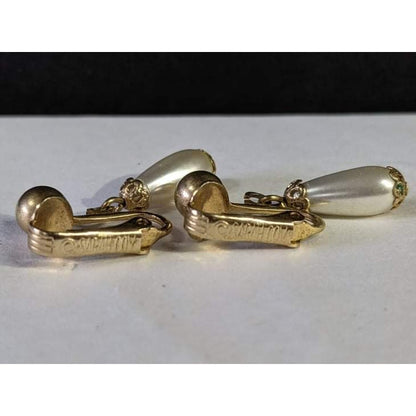 Sarah Sara Coventry goldtone drop faux pearl clip on earrings