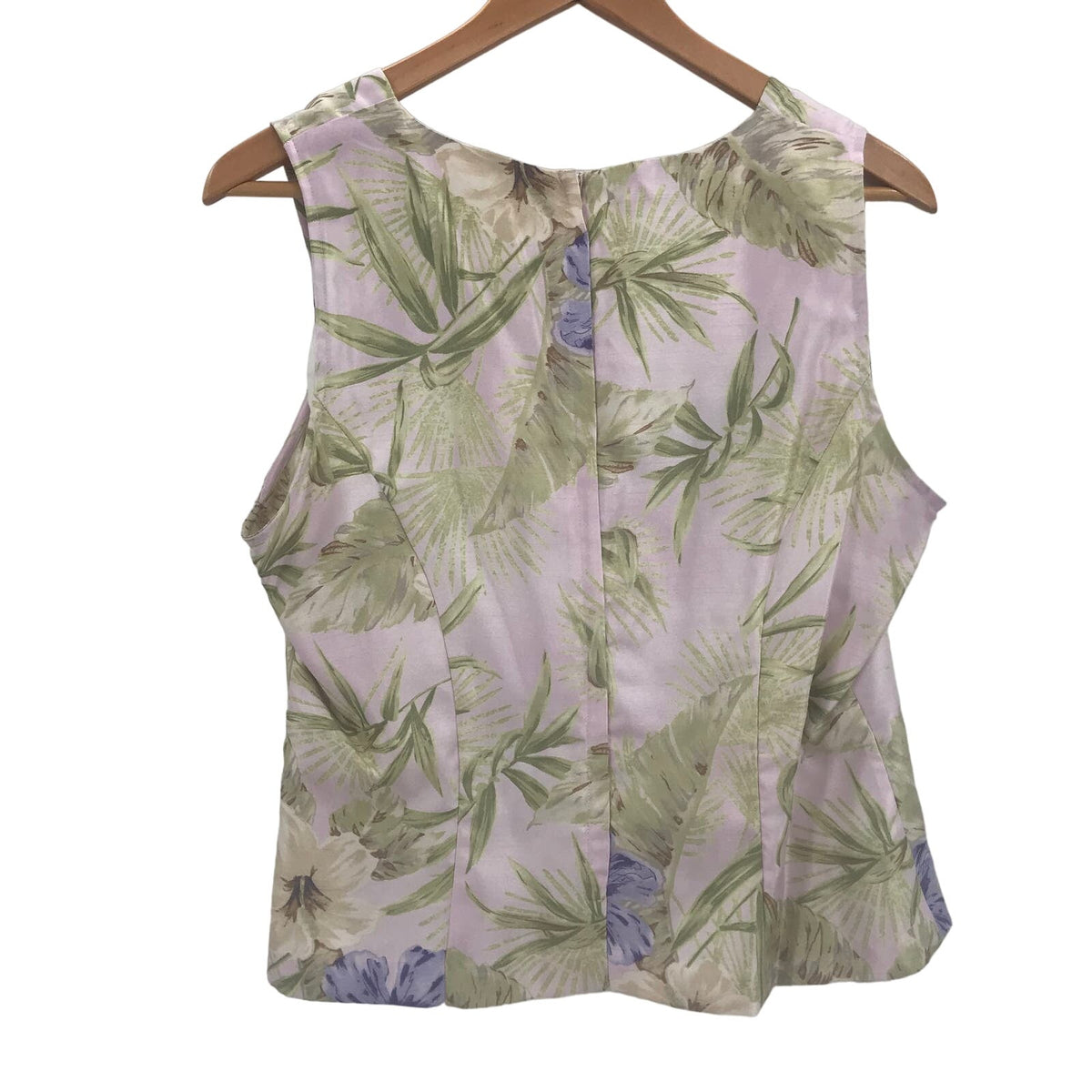 Dressbarn Lavender 2 Piece Set Button Down Shirt & Sleeveless Floral Tank Top 14