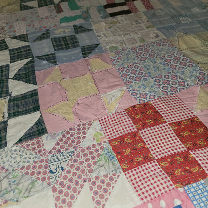 Vintage Handmade Quilt Full or Twin Bedspread Blanket Farmhouse Cabin 56x86