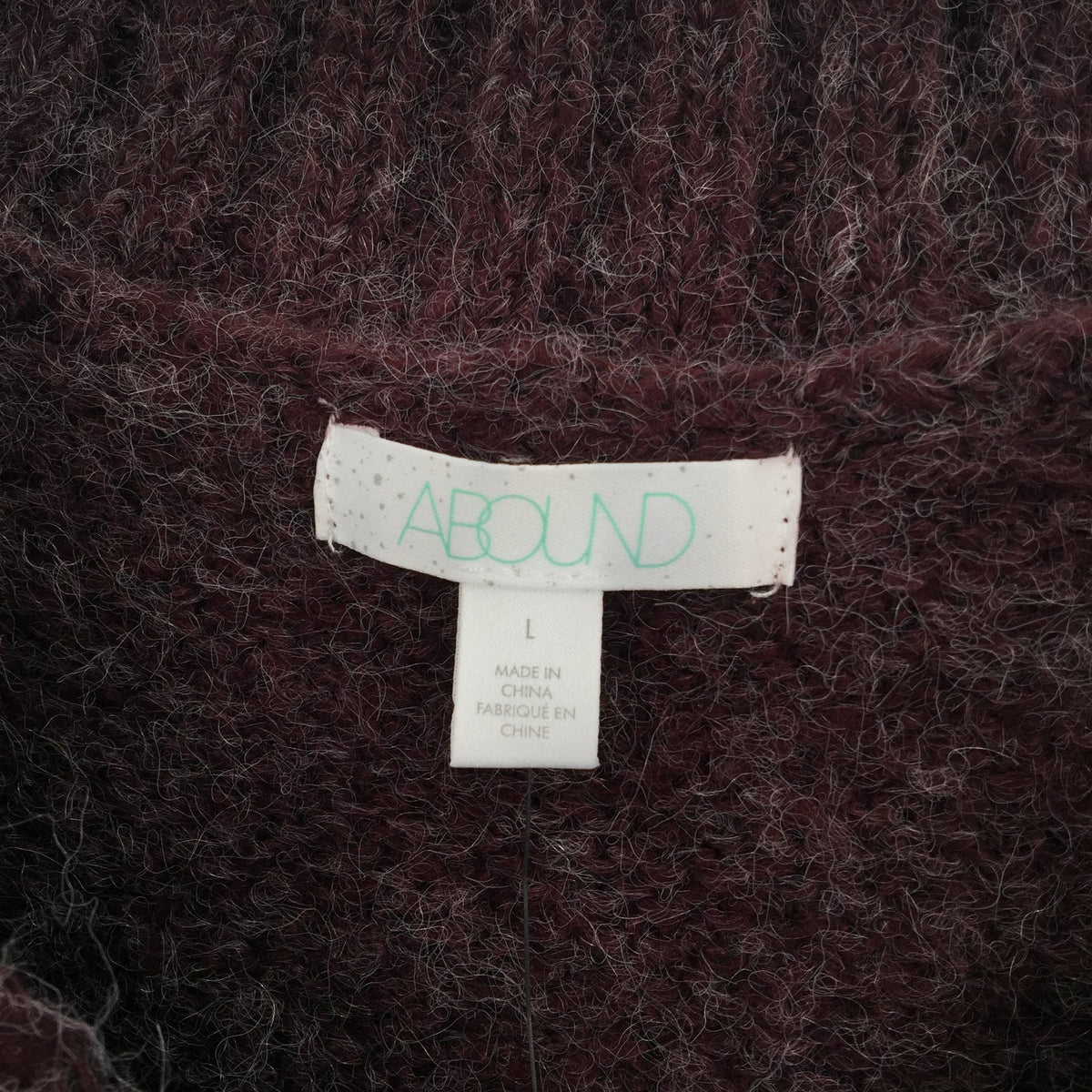 Abound Long Sleeve Pullover V-Neck Sweater Size Large in Solid Burgundy Stem NWT