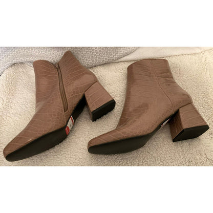 Steve Madden Womens DARMA-P Animal Print Block Heel Ankle Boots 7M TAUPE NWT