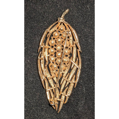 LISNER Vintage Gold Tone Floral Leaf Brooch Red Rhinestones Pin 60s