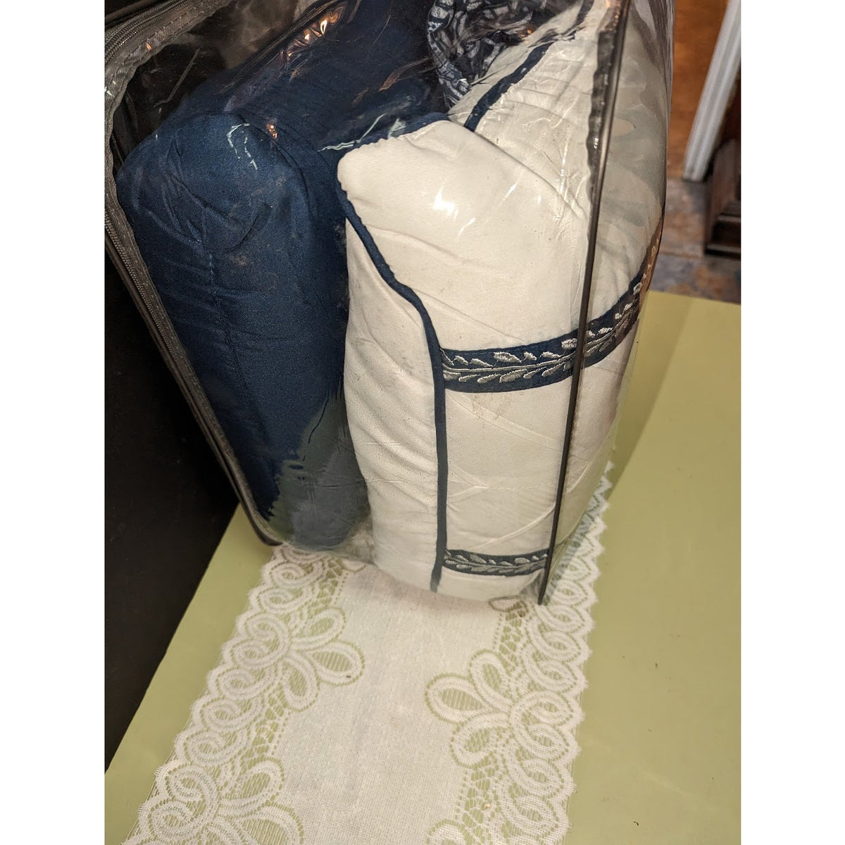 Madison Park Rachel 6-Piece Reversible Quilted California King Coverlet Set Navy