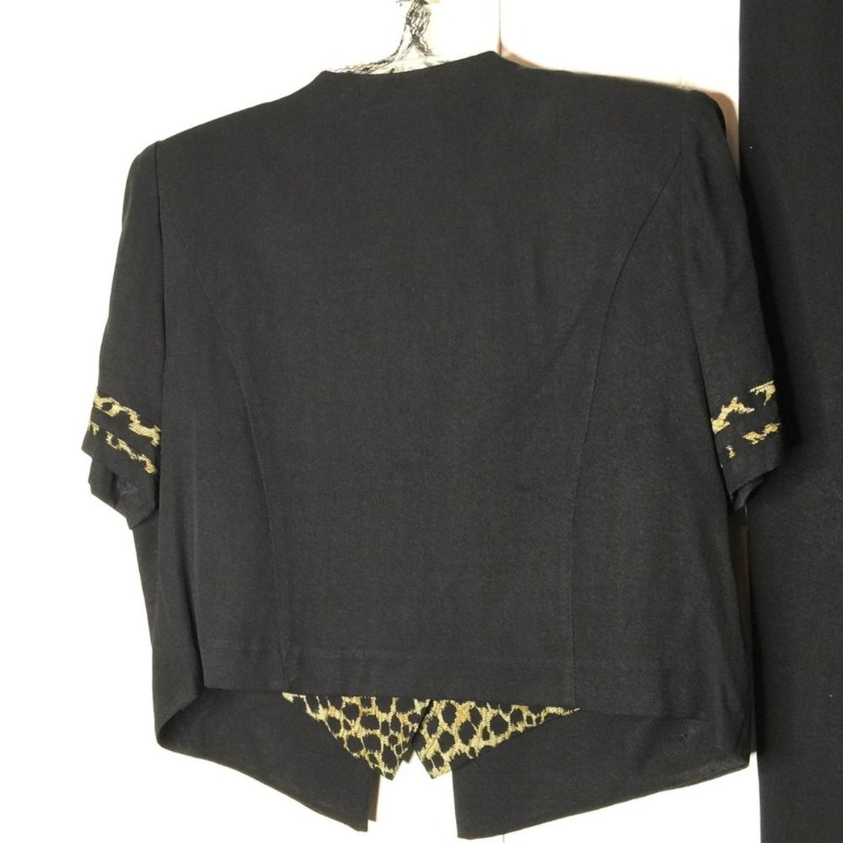 Taurus vintage 2 Pc Set Short Sleeve Leopard Top Suit Straight pleated Pant 12 P