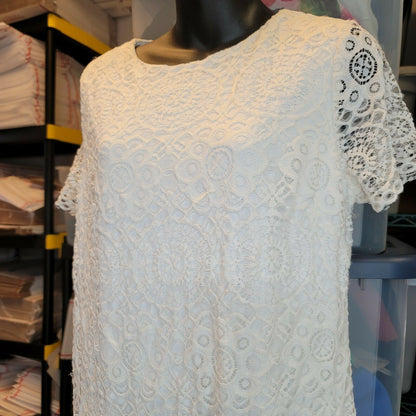 Laundry By Shelli Segal Lace Cap Sleeve Cocktail Dress Back Zip White Size 12