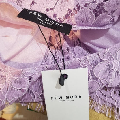 Few Moda Lace Flounce Fit Flare Dress LINED V-Neck Lavender Purple MED NEW Lilac