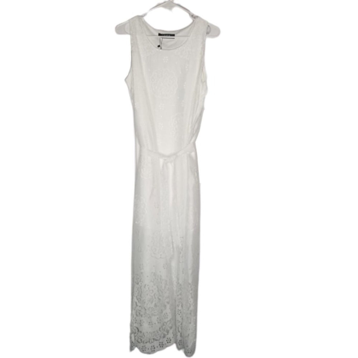 Caara Long Maxi Dress Waist Drawstring Sleeveless Scoop Neck Lace White Medium