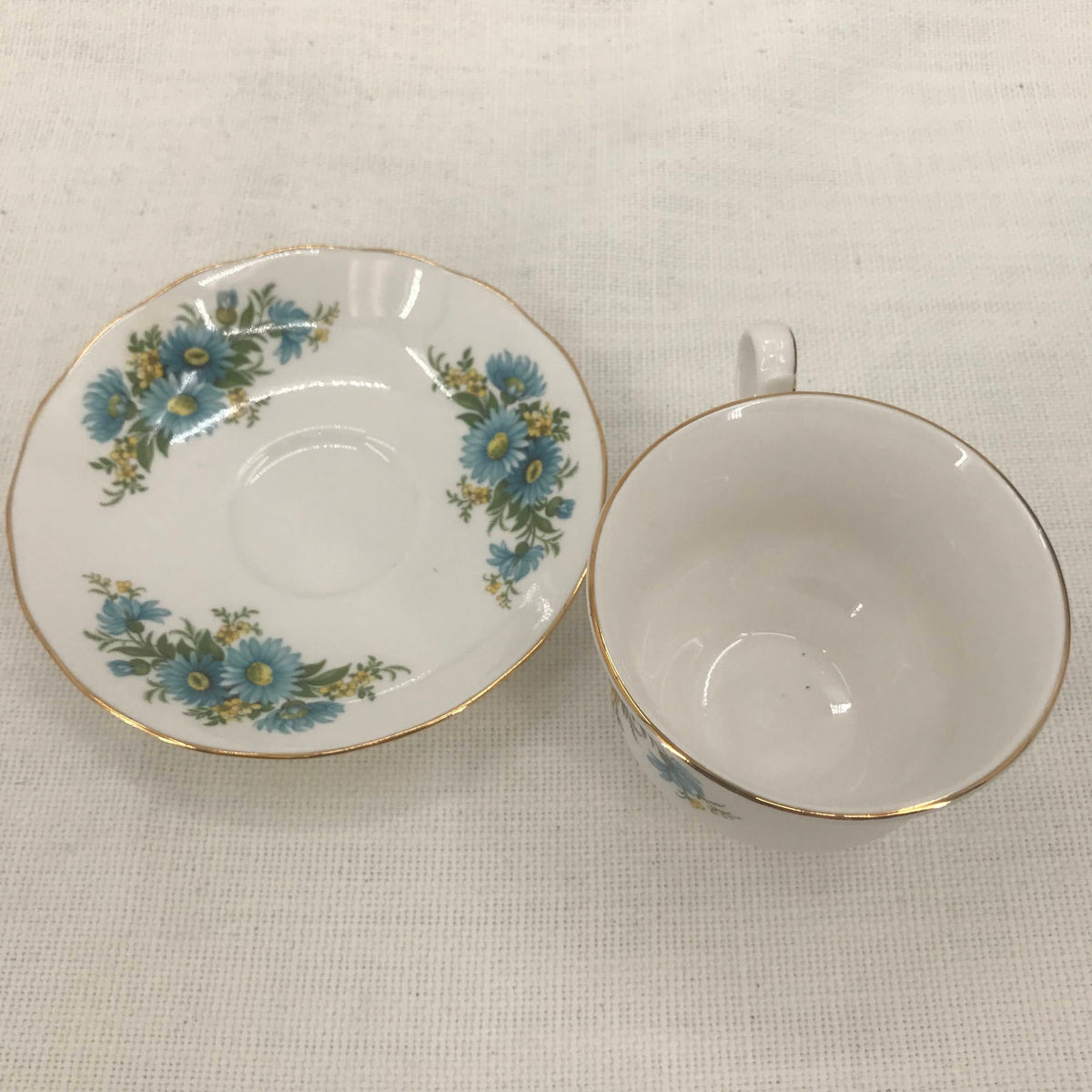Pair of vintage Japan Maw and Paw Country Hillbilly coffee tea cups mugs large