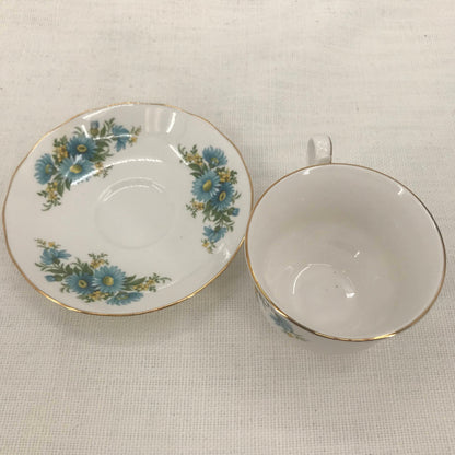 Pair of vintage Japan Maw and Paw Country Hillbilly coffee tea cups mugs large