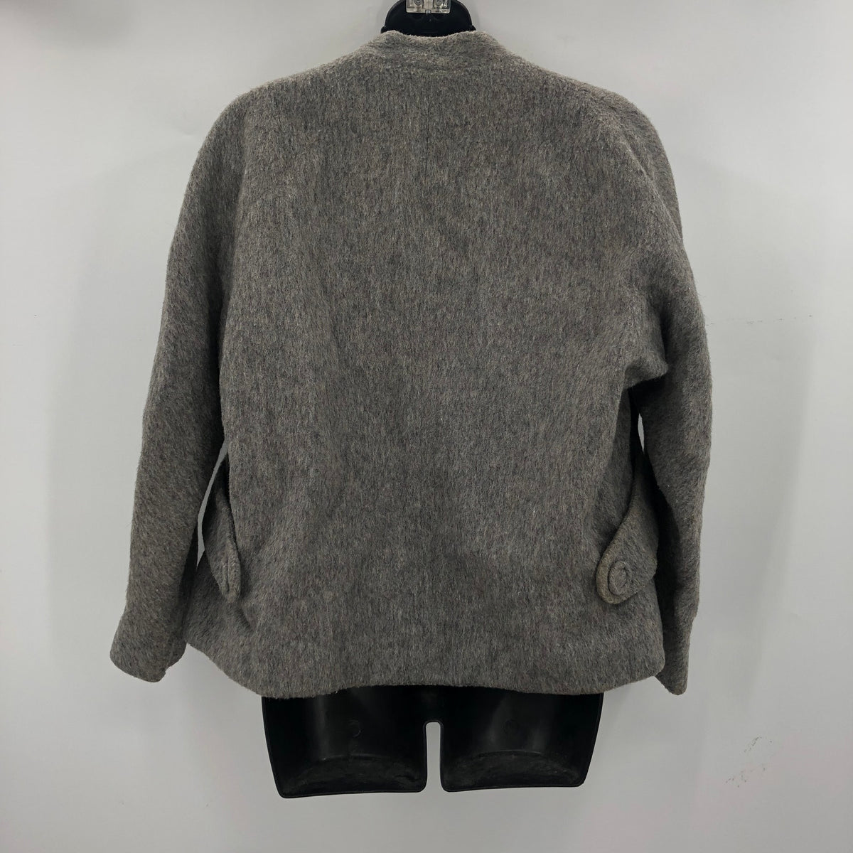 Vintage Women's Wool Knitted Cardigan Sweater Long Sleeves Gray Solid 26"