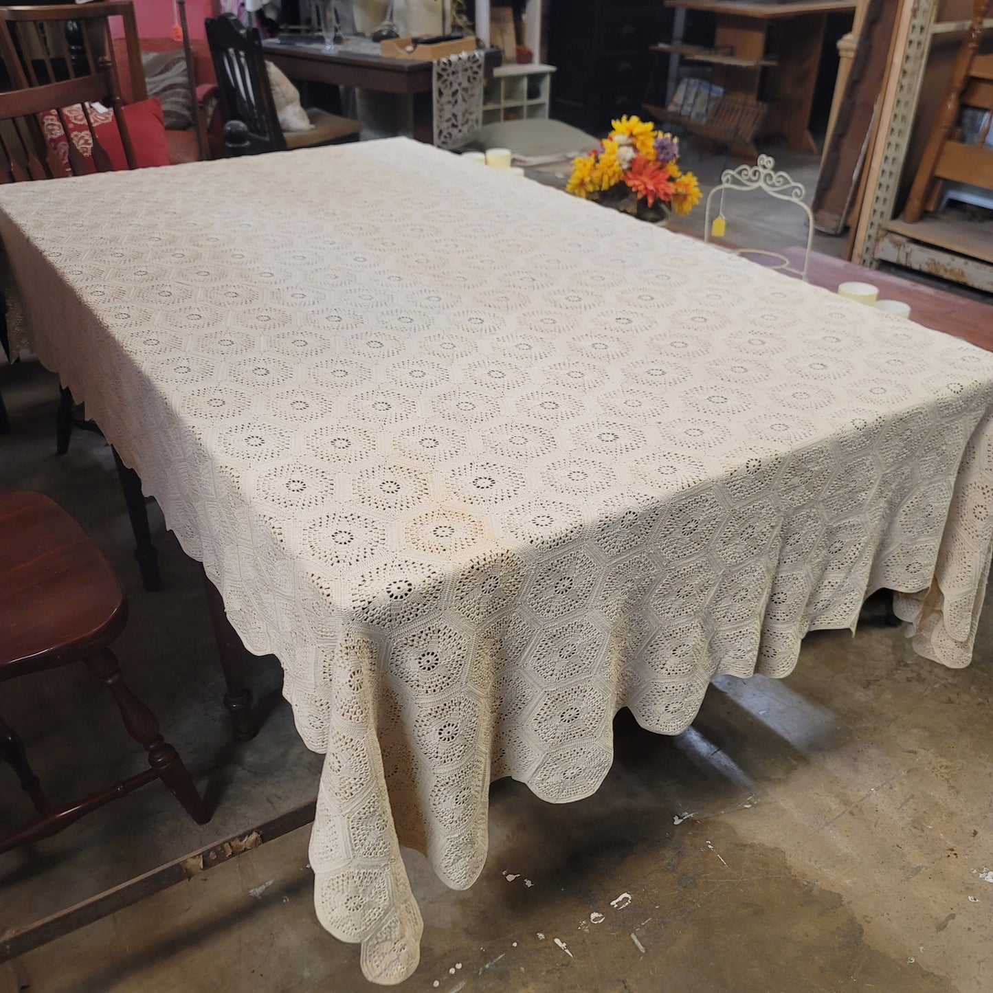 Hand crochet scallop edge Coverlet table cloth Cream Handsewn VINTAGE 72" x 86"