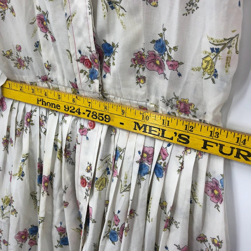 Vintage 1960s White Floral Pleated Button Up Short Sleeve Fit & Flare Dress