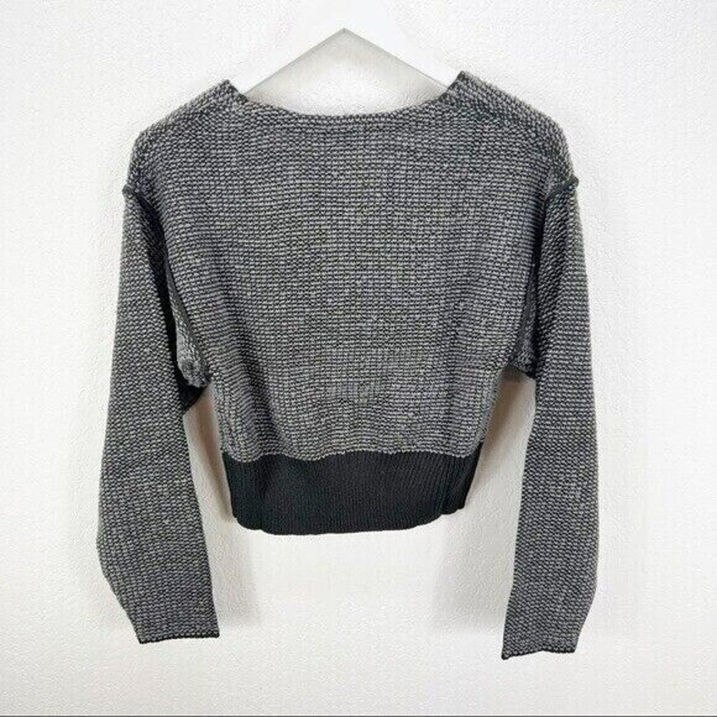 Socialite Slouchy Loop V-Neck Pullover Sweater Size Large in Charcoal NWT