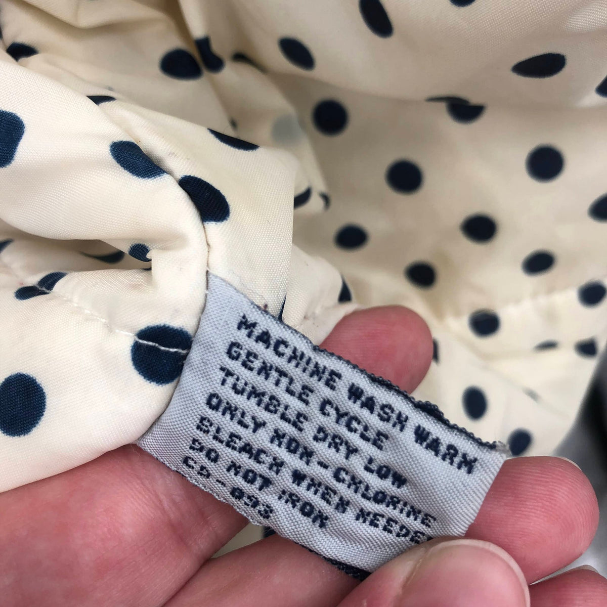 Cabin Creek Vintage 1990s Large Cinching Winter Coat White Blue Details Thick