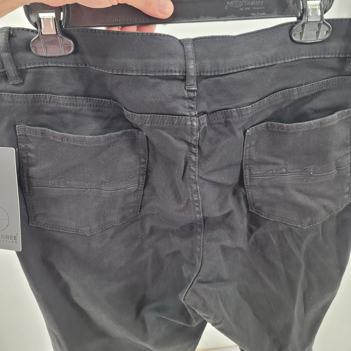 Soho New York Jeans Black Jegging XL stretch Straight leg NEW Flex For It