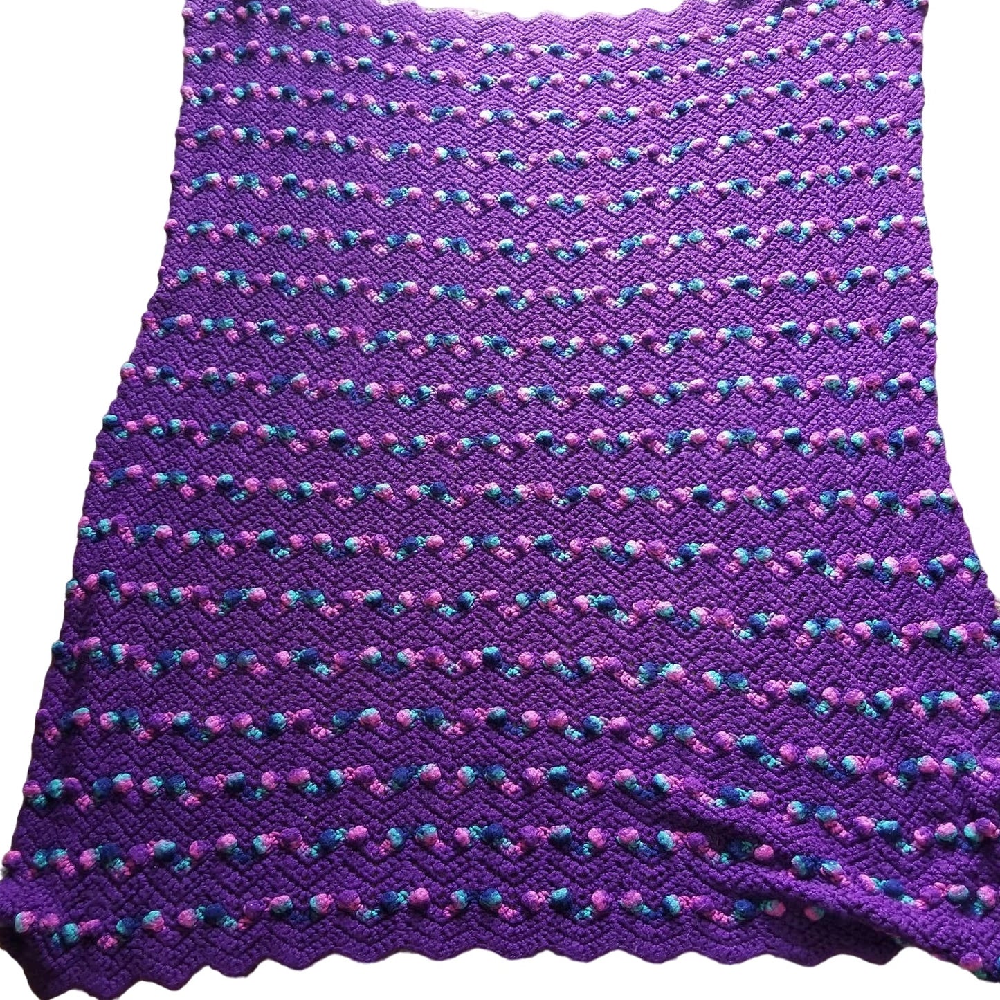 Purple Homemade Afghan throw 64 x 48 Floral Knots Scalloped Edge Crocheted