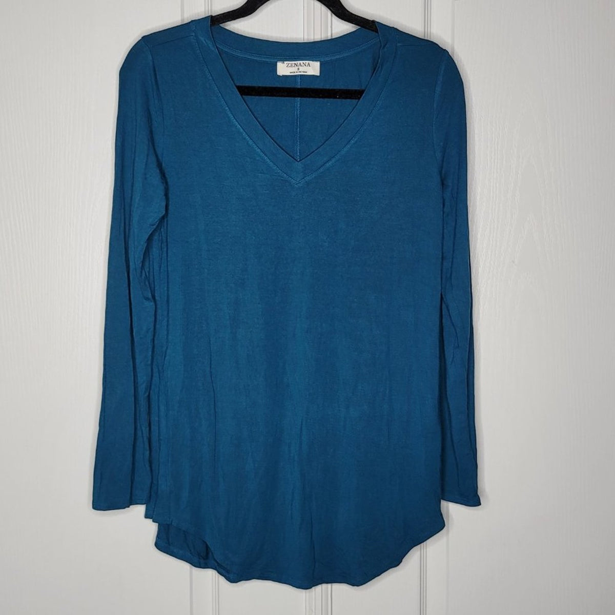 Zenana Long Sleeve Teal Blue Relaxed Fit V-Neck Round Hem Top Small CASUAL layer