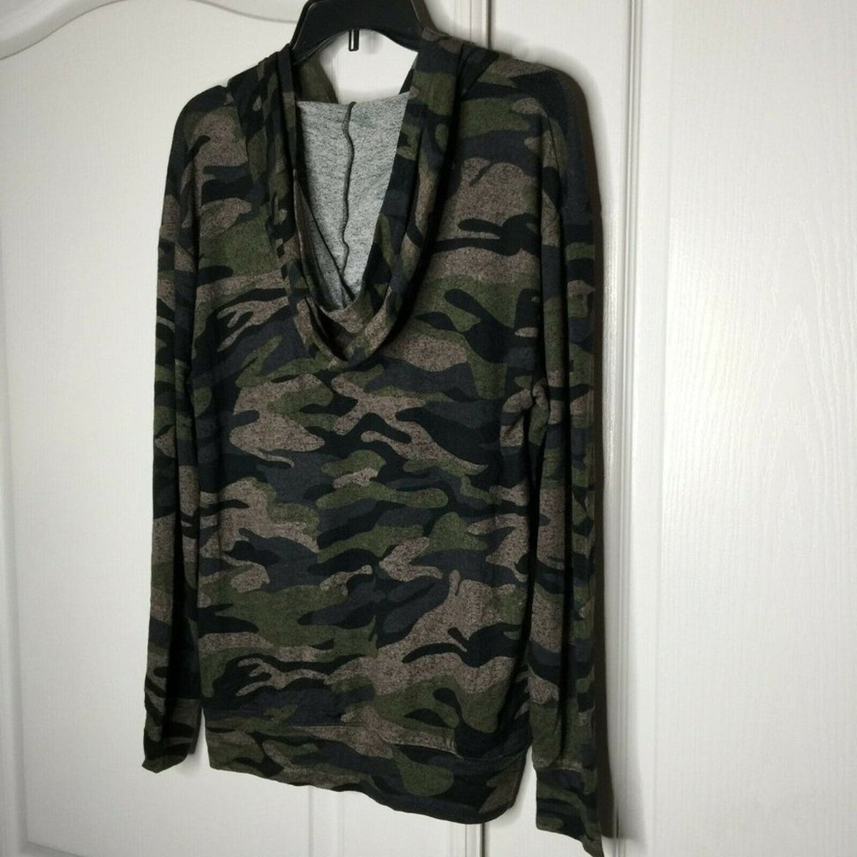 Socialite Hoodie Sweatshirt Long Sleeve Ribbed Cuff Camouflage NEW Mens Small