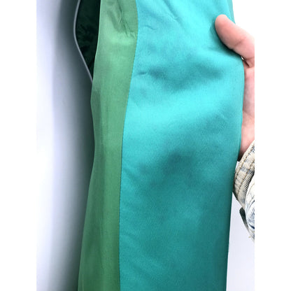 Vintage Women's Long Silken Satin Coat Duster 1950s 3/4 Sleeves Collared Neck Green