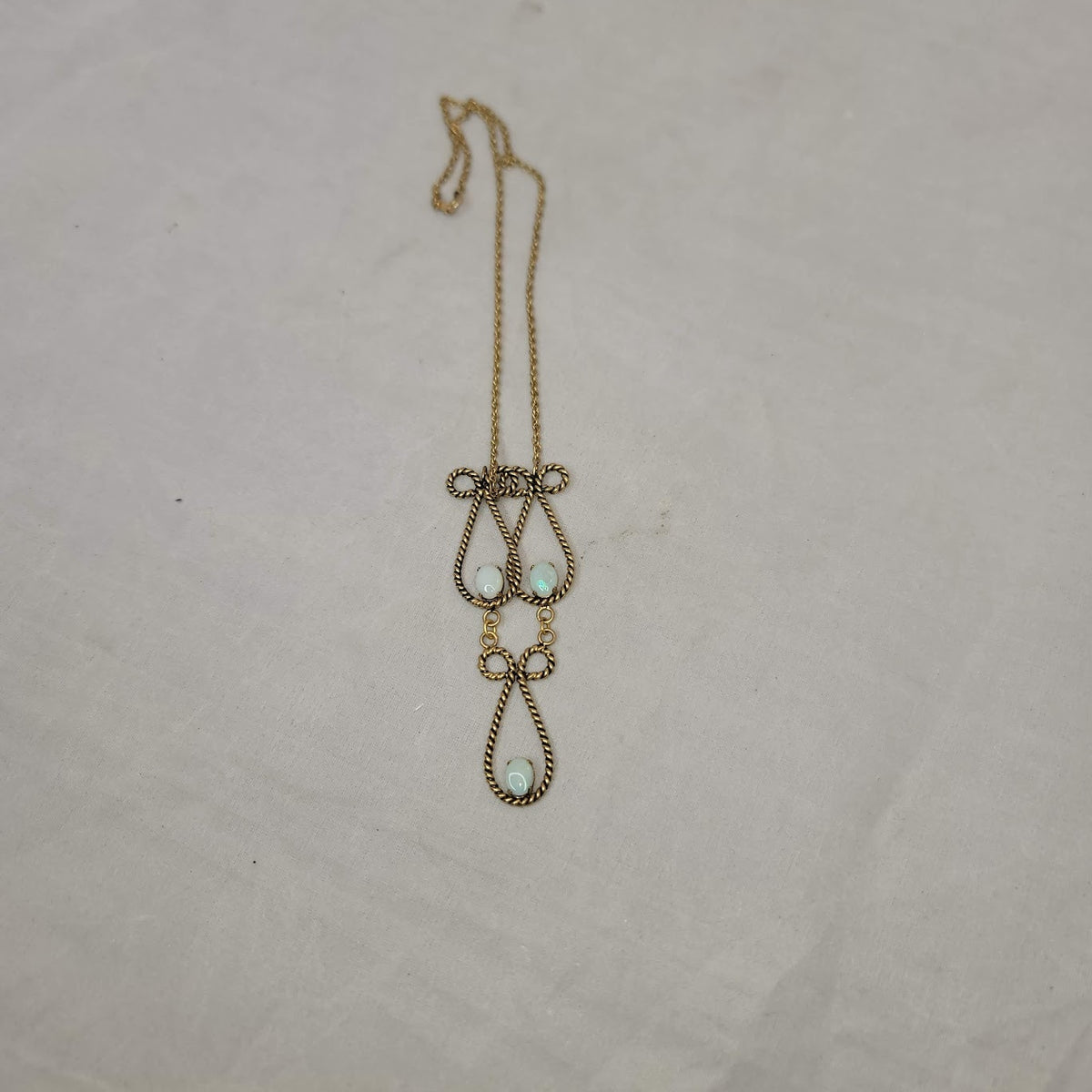 Vintage 1940s1950s Necklace 12Kt GF Gold Filled Opal Pendant