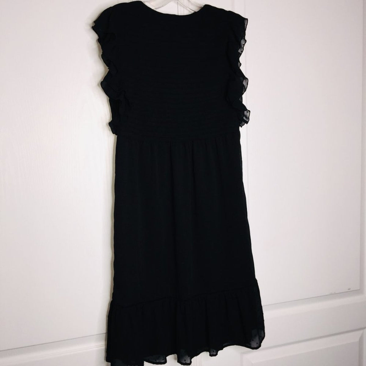 Kaari Blue Black Sheath Dress Ruffled Flutter sleeve swiss dot V-Neck SMALL LBD