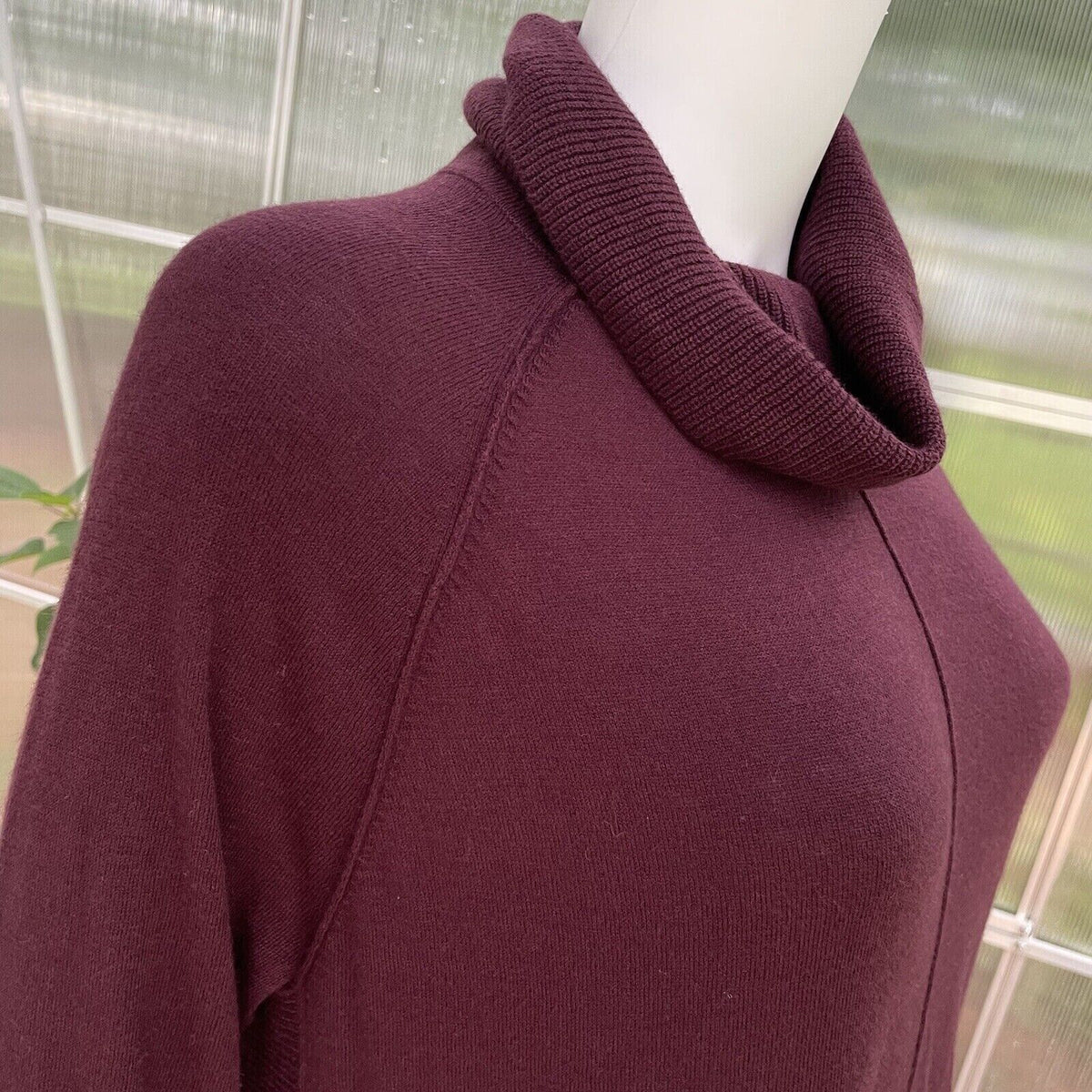 Caslon SMALL Turtleneck Sweater Tunic Top Burgundy Side Slits Soft Stretch NWT