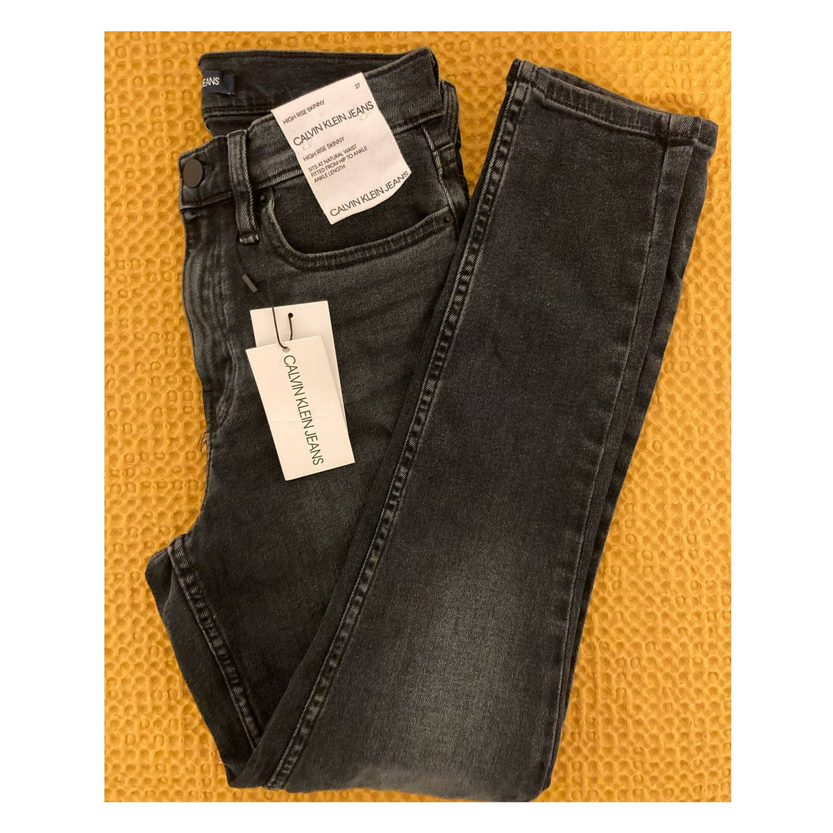 Calvin Klein Women's High Rise Skinny Ankle Length Jeans Size 27 Black NWT