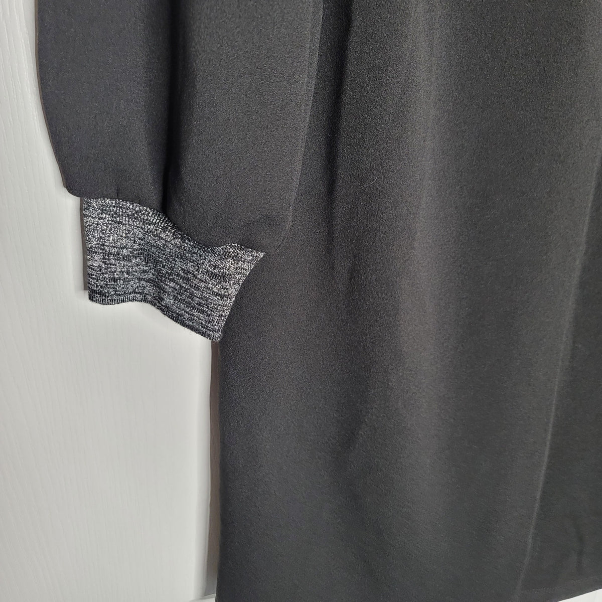 Sam Edelman Evening Mini Shift Dress Black Stretch V Neck Puff Sleeve size 4 NEW