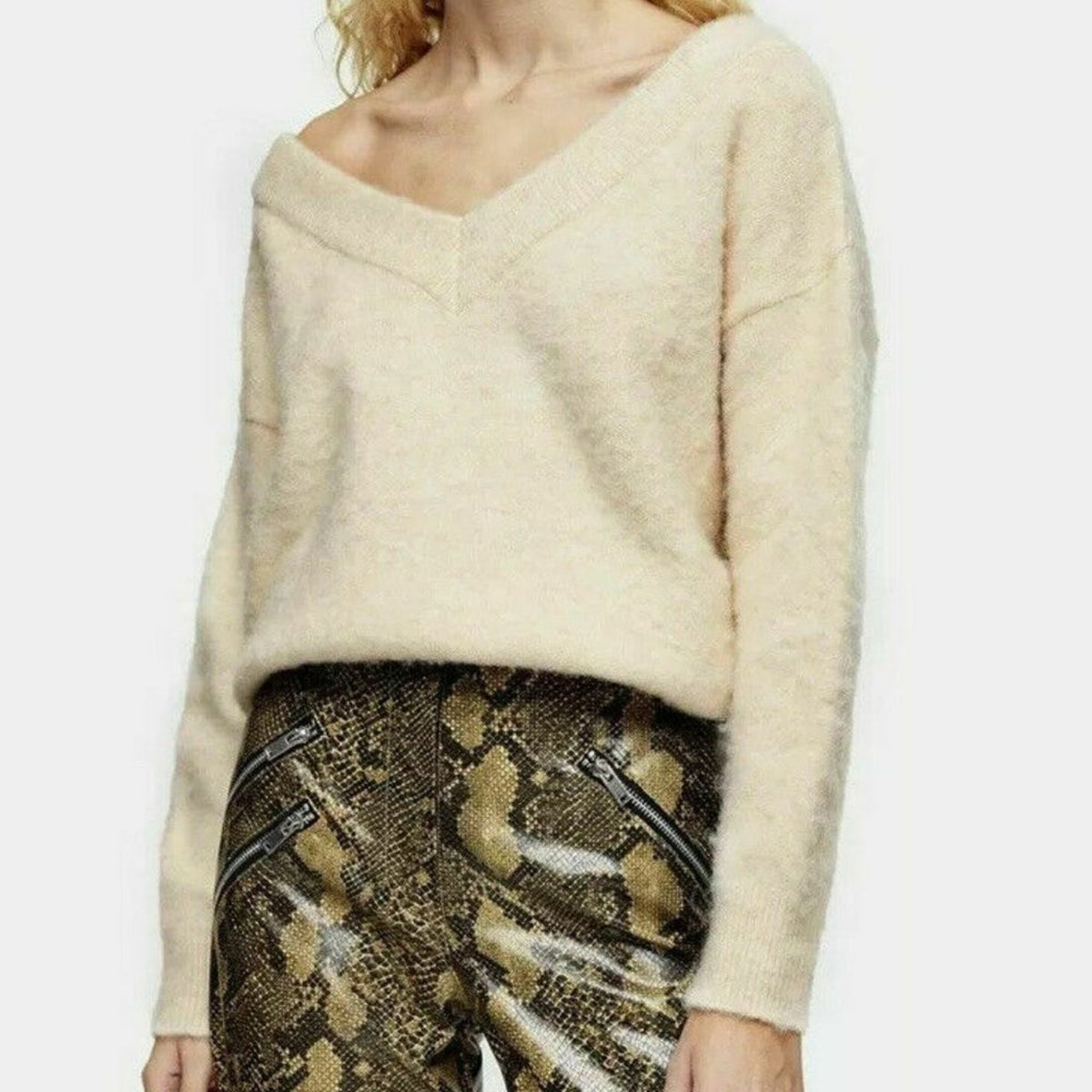 Topshop V-Neck Pullover Sweater Stretch Size 14 Oatmeal Cream Round Hem oVERSIZE
