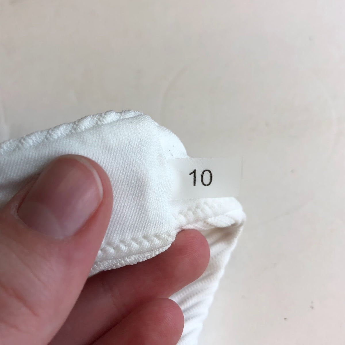 O'neill 2 Piece White BathingSuit Swimwear Small Saltwater Solid Texture Bandeau