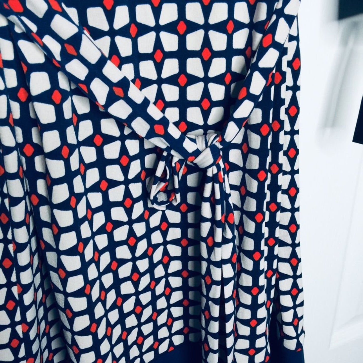 Donna Morgan Long Sleeve Shift Dress Collared Geometric Blue/White/orange Size 6