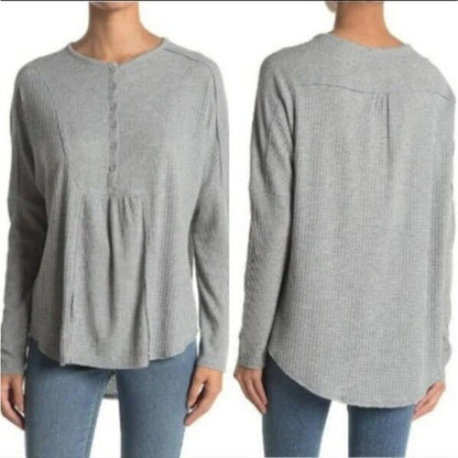 Gibsonlook Women's Mixed Ribbed Waffle Knit Henley Top Medium Heather Gray NWT
