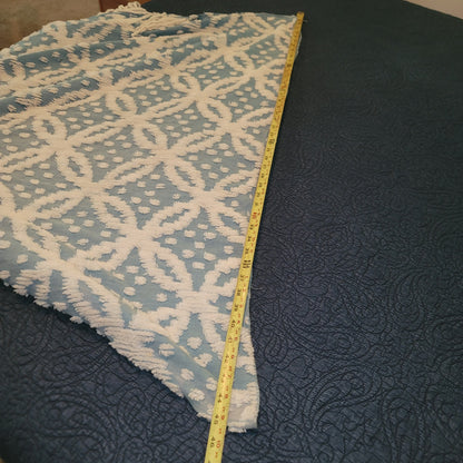 Vintage Chenille cotton poly Full / Queen bedspread Blanket Farmhouse Cabin