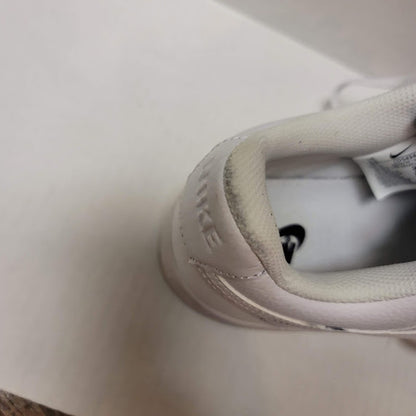 Nike Womens Vision Sneakers Size 9.5 White