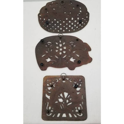 Lot of 3 Vintage Coppertone Iron Kitchen Trivets Pig Basket Kettle Teapot Footed
