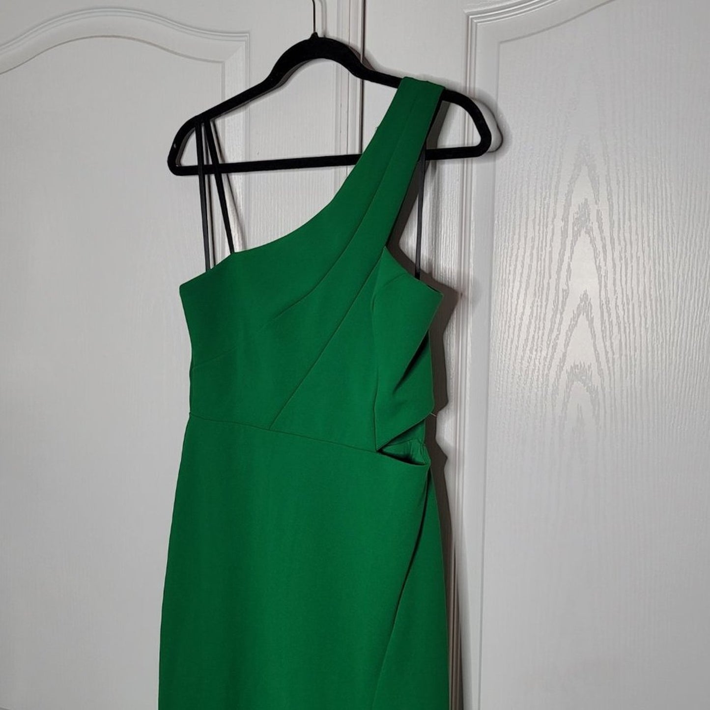 Xscape Emerald Green One Shoulder Gown Open Waist Size 12 US formal evening