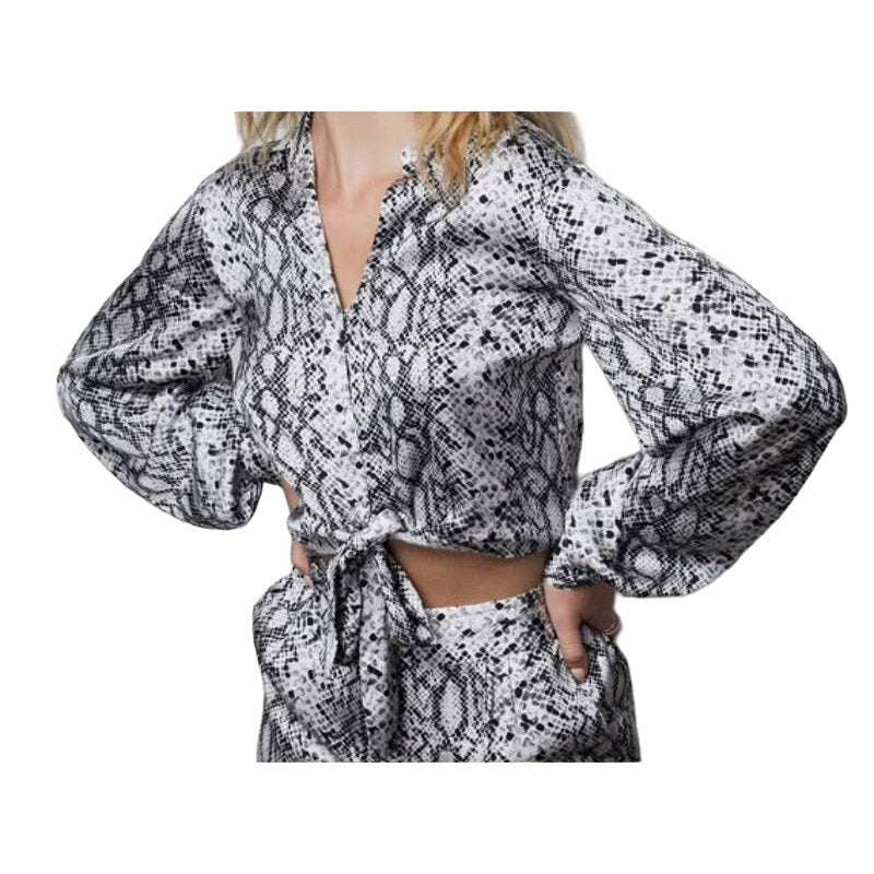 Good American Tie Front Crop Python Print V-Neck Blouse Sz 2 Black/White NWT