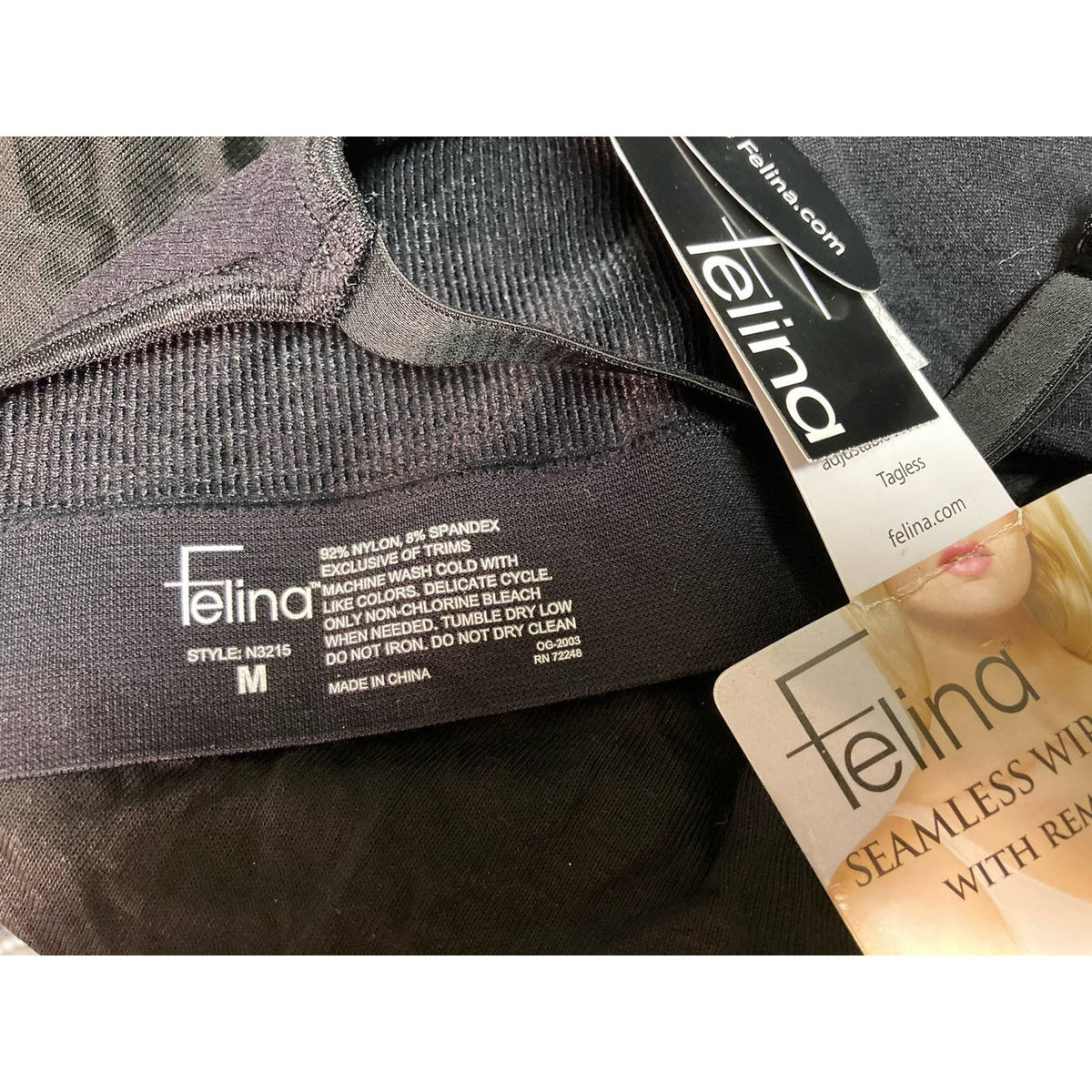 Felina Seamless Wire Free Bra Medium Black NWT Removable Pads Soft Stretchy