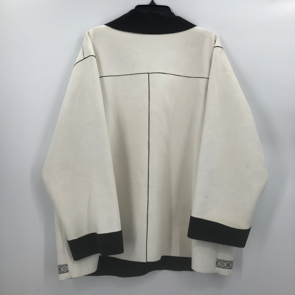 Alfred Dunner Norwegian Inspired White Toggle Button Front Jacket Faux Suede 24W