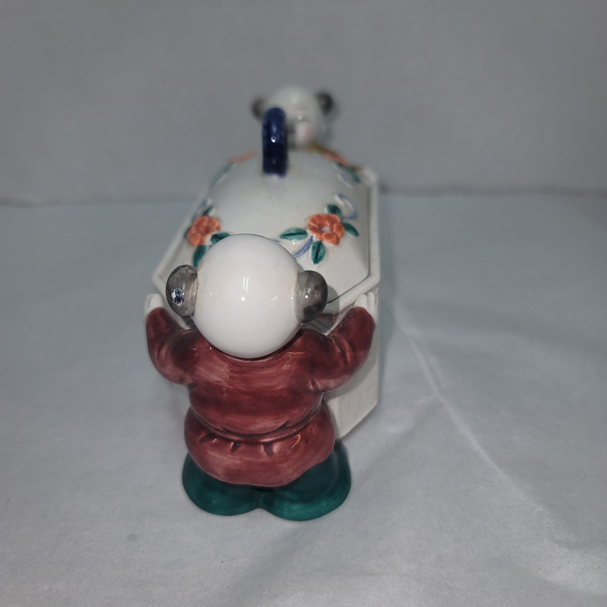 Takahashi San Francisco Japanese Figures Holding Signed Porcelain Box Incense