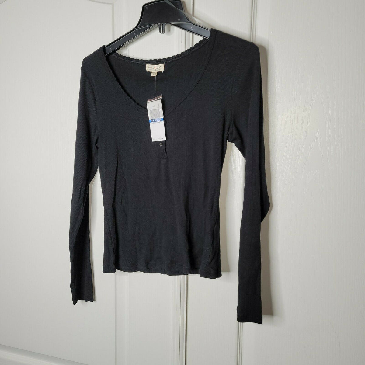 Ultra Flirt Ribbed Knit Henley Top Long Sleeve Black Button Size Medium