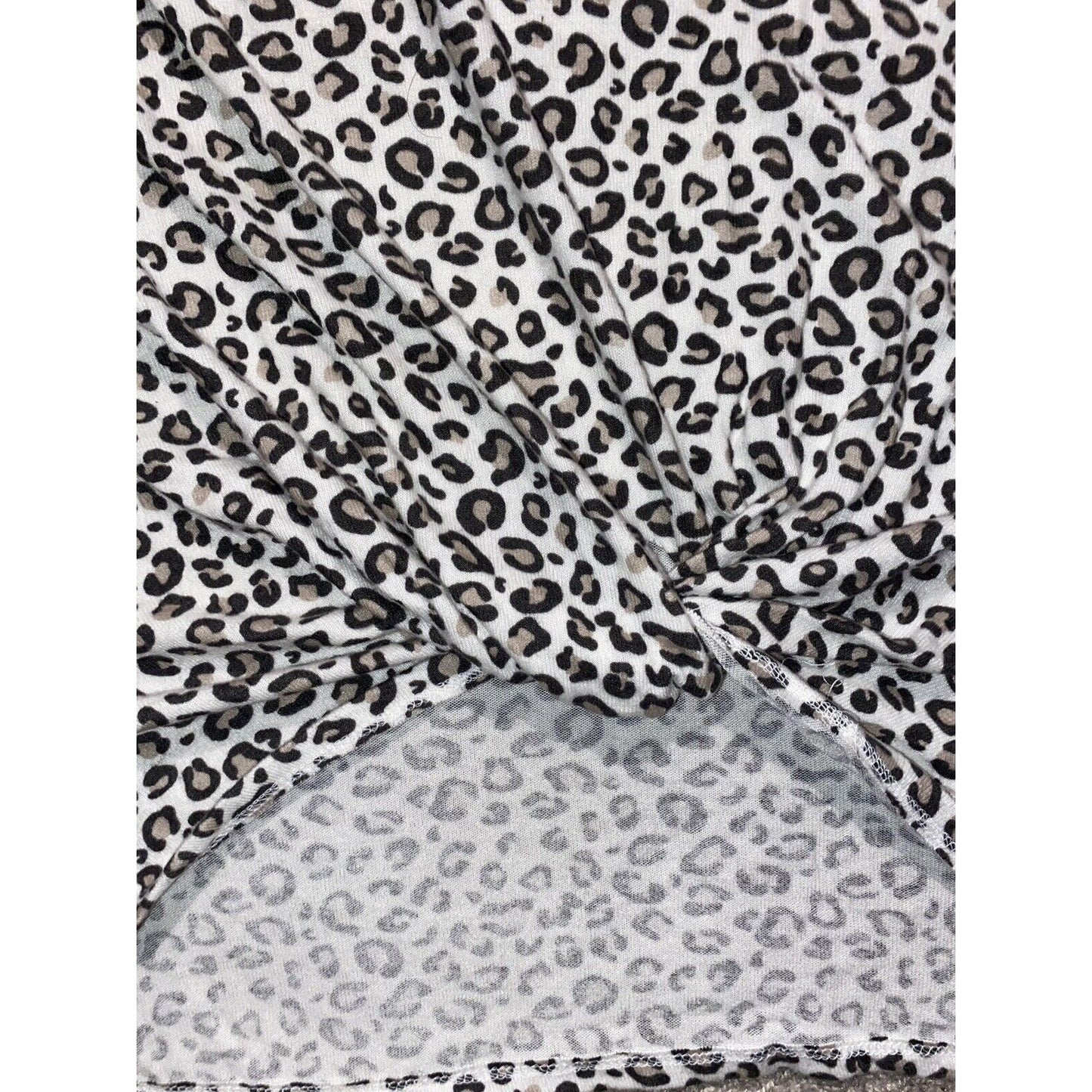 Gibsonlook Soft Knit Twist Front 3/4 Sleeve Top Sz Medium Cheetah Print NWT