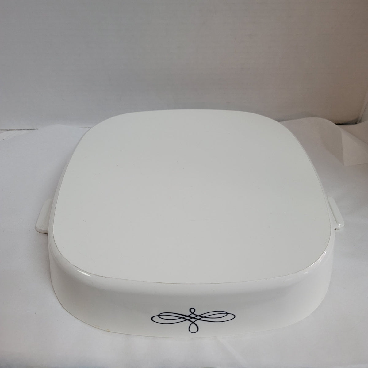 Black Trefoil P-22-ES Electromatic Skillet Dish by Corning Ware Baking Handle